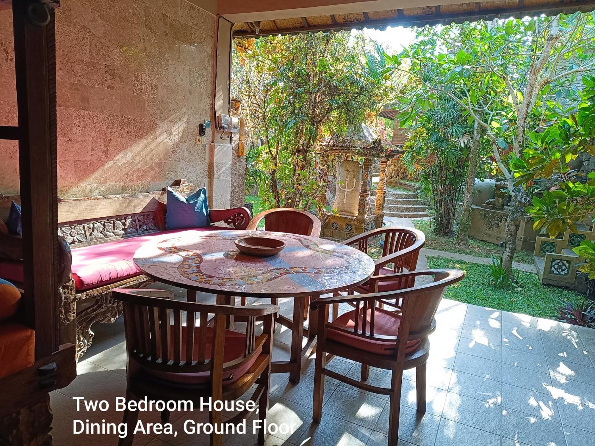 Guci Guesthouses 우붓 외부 사진