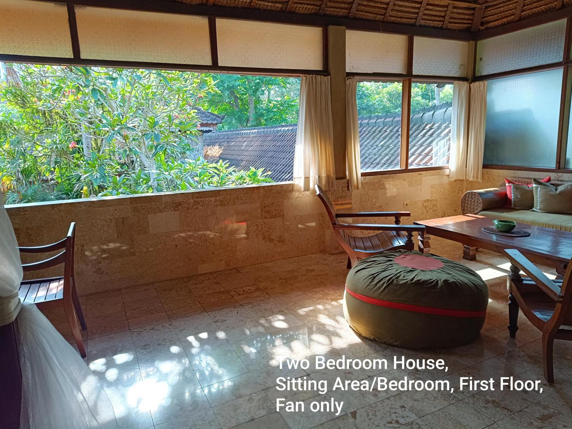 Guci Guesthouses 우붓 외부 사진